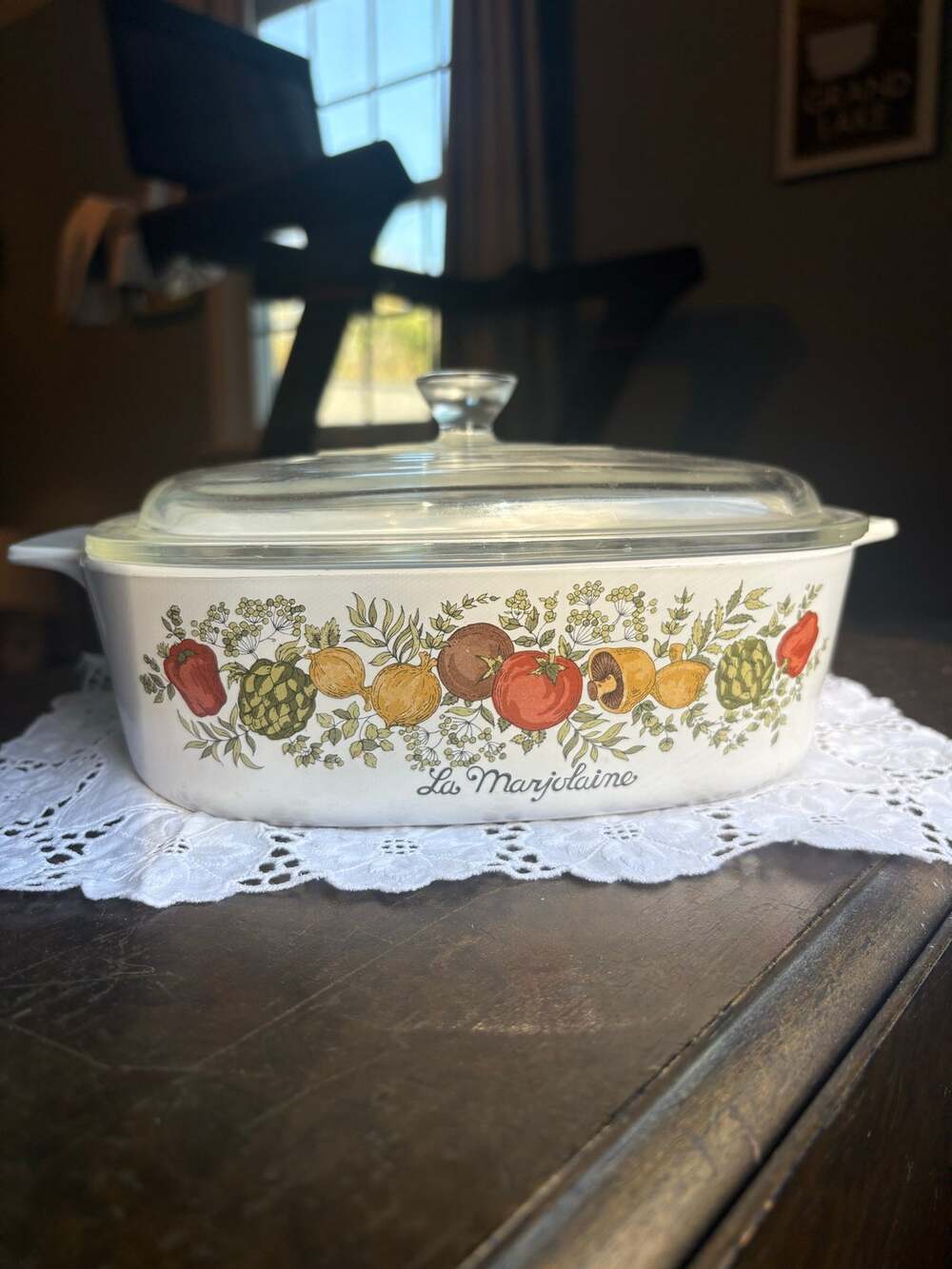 CorningWare Spice of Life 2QT casserole dish with Pyrex lid